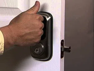 Lock Locksmith Tech North Bergen, NJ 201-367-1912 - 24-7-locksmith-key-service
